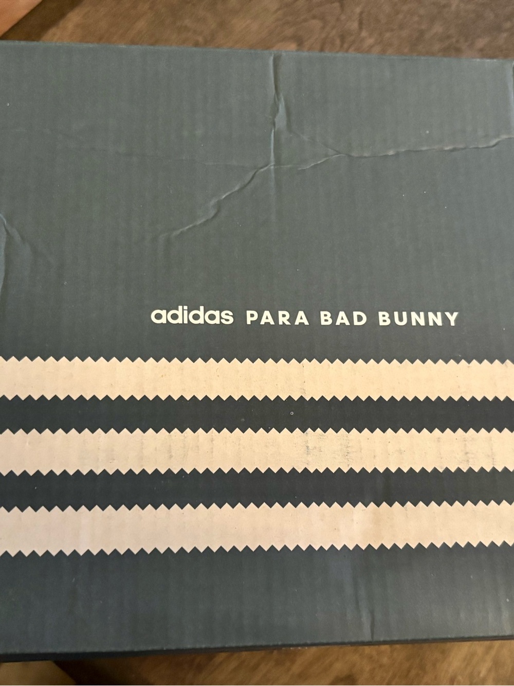Adidas Unisex Bad Bunny Caba Rojo Gazelle Indoor Shoes, MEN’S Size 8, NEW IN BOX - Picture 6 of 6